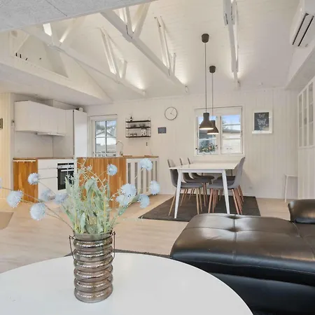 Holiday home Super Cozy In Nordic Style In Holl Borkop