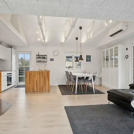 Holiday home Super Cozy In Nordic Style In Holl *